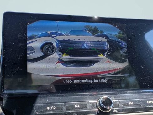 New 2026 Mitsubishi Outlander LE image 21