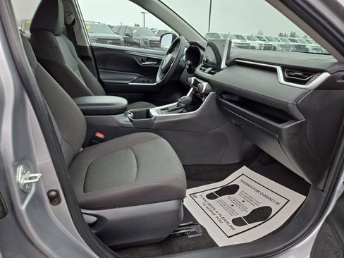Used 2023 Toyota RAV4 XLE image 33