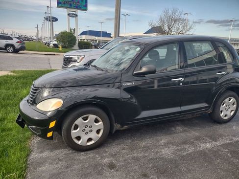 Used 2005 Chrysler PT Cruiser FWD image 3