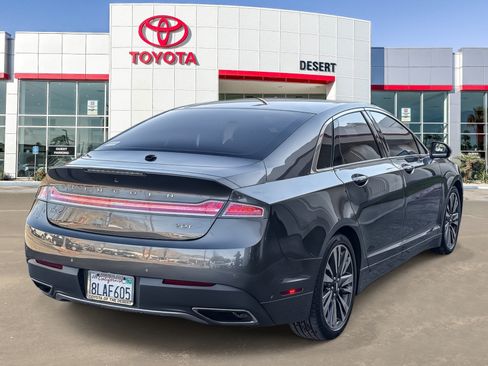 Used 2019 Lincoln MKZ Reserve FWD image 7