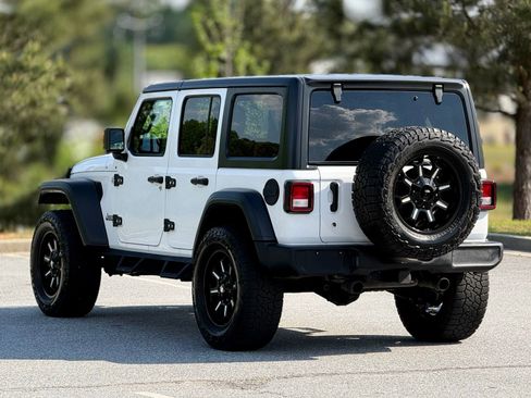 Used 2018 Jeep Wrangler Unlimited Sport S AWD/4WD image 10