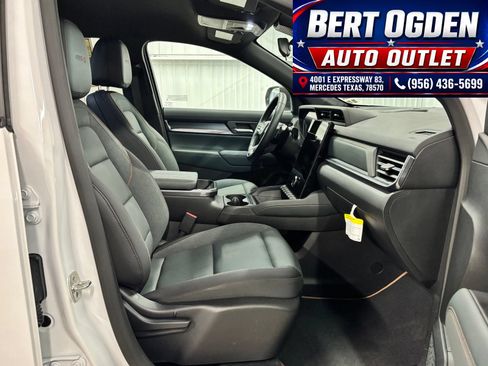 Used 2026 GMC Terrain AT4 AWD/4WD image 22