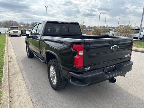 Used 2023 Chevrolet Silverado 2500 High Country w/ Z71 Off-Road Package image 4
