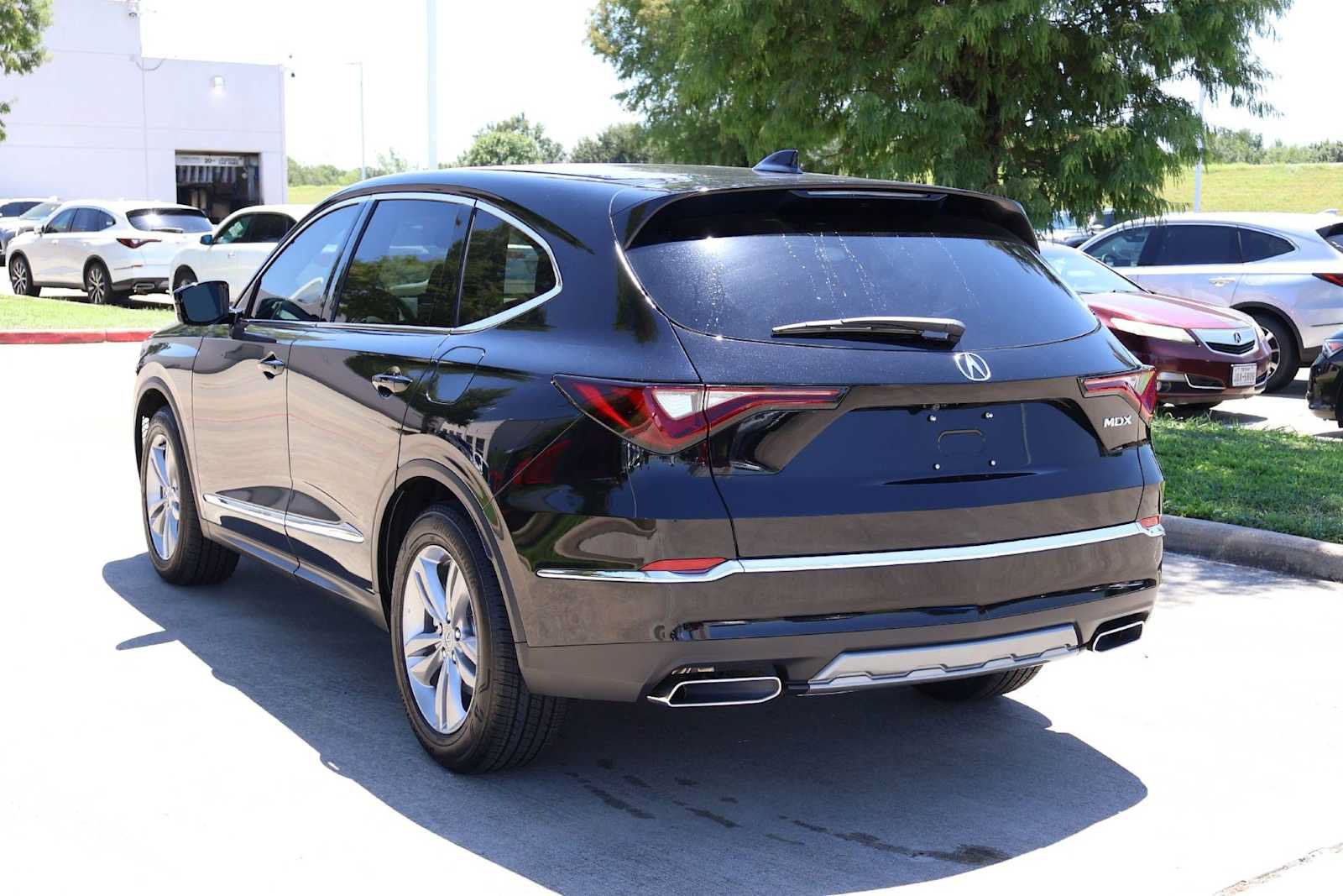 Certified 2026 Acura MDX FWD image 4