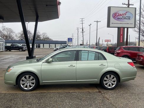 Used 2006 Toyota Avalon XLS image 1