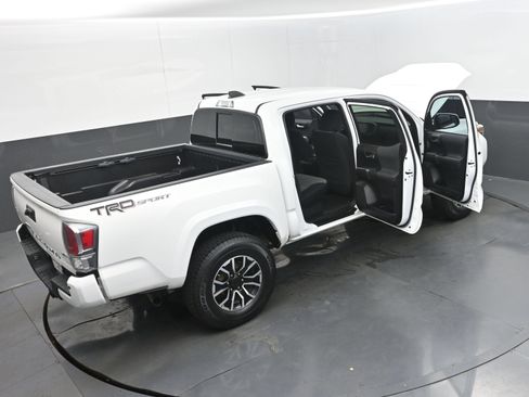 Used 2020 Toyota Tacoma TRD Sport w/ Technology Package RWD image 35