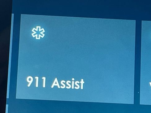 New 2026 Lincoln Corsair Premiere image 8