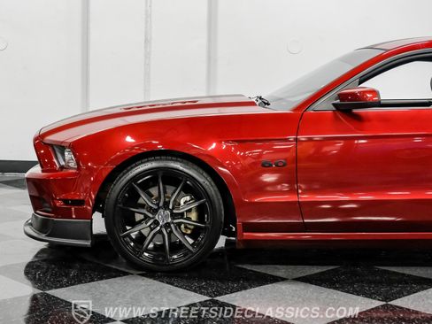 Used 2014 Ford Mustang GT Premium image 23