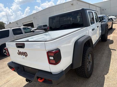 Used 2026 Jeep Gladiator Mojave AWD/4WD image 5