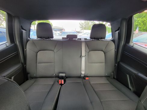 Used 2024 Chevrolet Colorado LT image 15