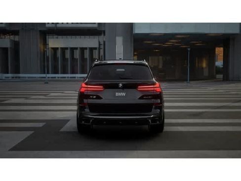New 2026 BMW X5 sDrive40i w/ M Sport Package RWD image 5