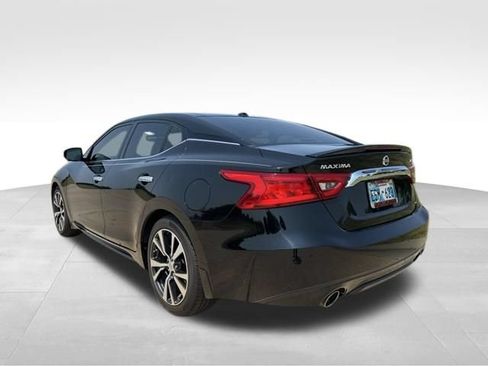 Used 2016 Nissan Maxima Platinum w/ Interior Lighting Package FWD image 5