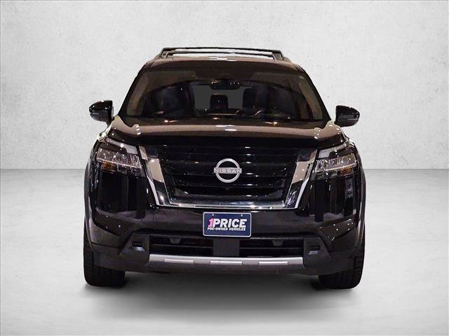Used 2024 Nissan Pathfinder Platinum AWD/4WD image 2