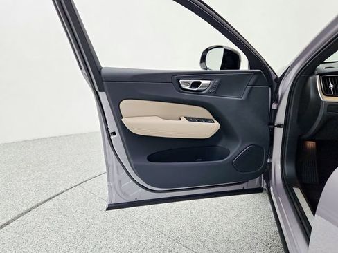 New 2026 Volvo XC60 B5 Core image 26