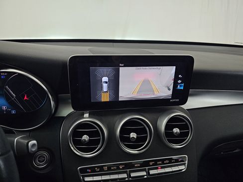 Used 2021 Mercedes-Benz GLC 300 GLC 300 image 26