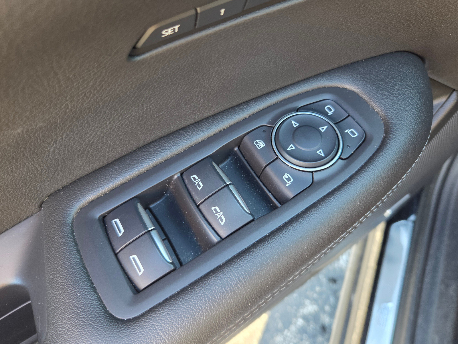 Used 2021 Cadillac XT6 Premium Luxury FWD image 33