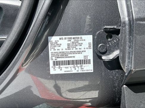 Used 2025 Ford Explorer ST w/ Sun And Sound Package AWD/4WD image 19