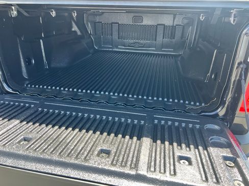 Used 2020 Chevrolet Colorado W/T w/ WT Convenience Package image 13