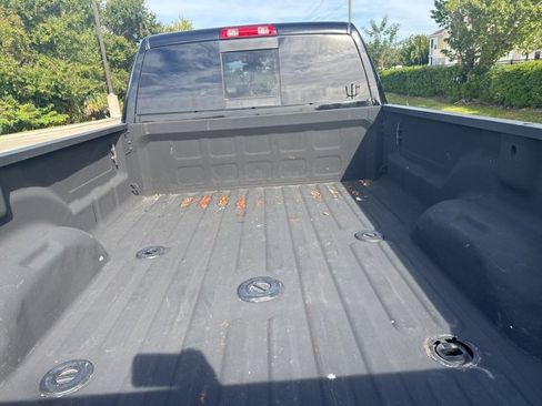 Used 2020 RAM 3500 Laramie image 9