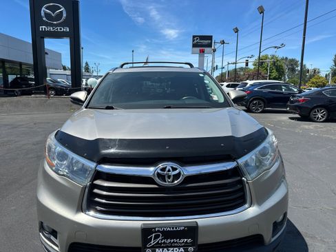 Used 2016 Toyota Highlander Limited AWD/4WD image 24