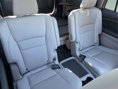 Used 2022 Honda Pilot Elite image 18