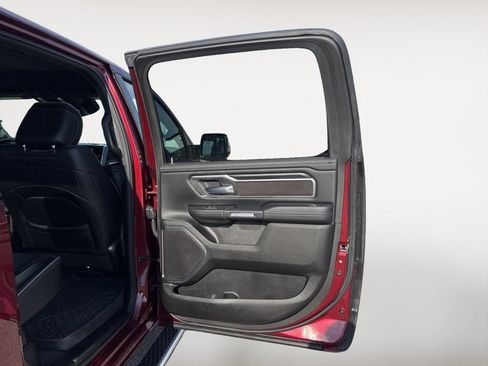 Used 2024 RAM 1500 Laramie AWD/4WD image 19