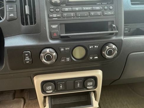 Used 2011 Honda Ridgeline RTL image 10