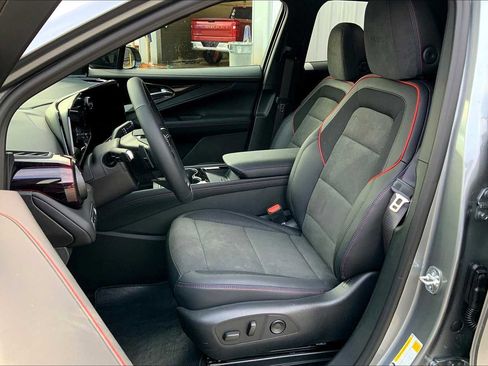 New 2025 Chevrolet Blazer EV RS image 9