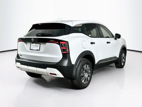 Used 2025 Nissan Kicks S FWD image 9