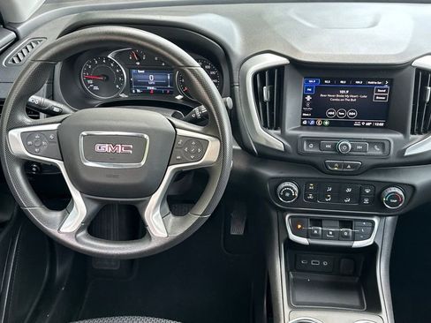 Used 2024 GMC Terrain SLE AWD/4WD image 14