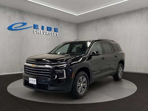 New 2026 Chevrolet Traverse LT w/ Driver Confidence Package AWD/4WD image 4