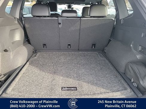 Certified 2022 Volkswagen Tiguan SE R-Line image 50