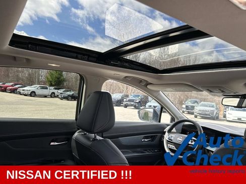 Certified 2025 Nissan Murano SL AWD/4WD image 16