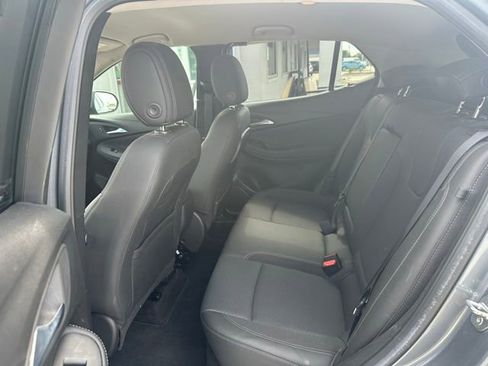 Used 2022 Buick Encore GX Select w/ Sport Touring Package FWD image 12
