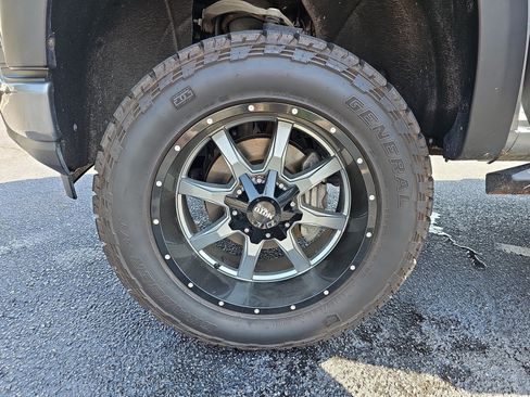 Used 2020 Chevrolet Silverado 1500 RST AWD/4WD image 34