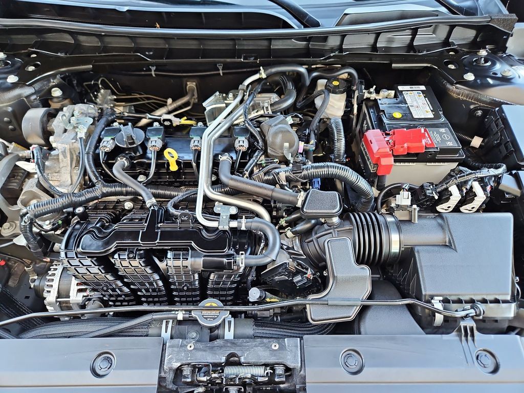 Used 2024 Nissan Altima 2.5 SR FWD image 35