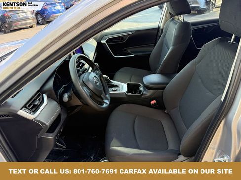 Used 2025 Toyota RAV4 LE image 27