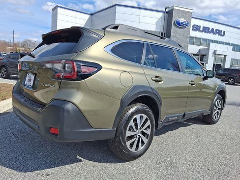 Certified 2025 Subaru Outback Premium image 7