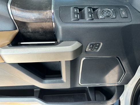 Used 2022 Ford F250 Lariat w/ Chrome Package AWD/4WD image 17