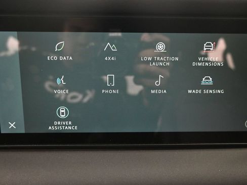 Used 2024 Land Rover Defender 110 S AWD/4WD image 12