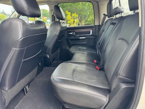 Used 2018 RAM 3500 Laramie AWD/4WD image 6
