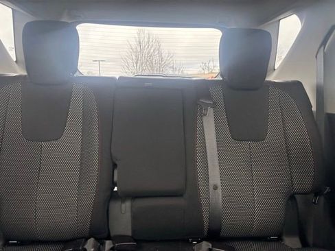 Used 2016 Chevrolet Equinox LT image 12