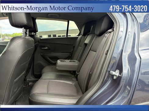 Used 2018 Chevrolet Trax LT w/ LT Convenience Package FWD image 28