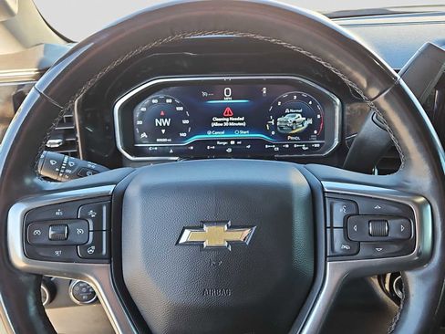 Used 2024 Chevrolet Silverado 2500 LT image 19