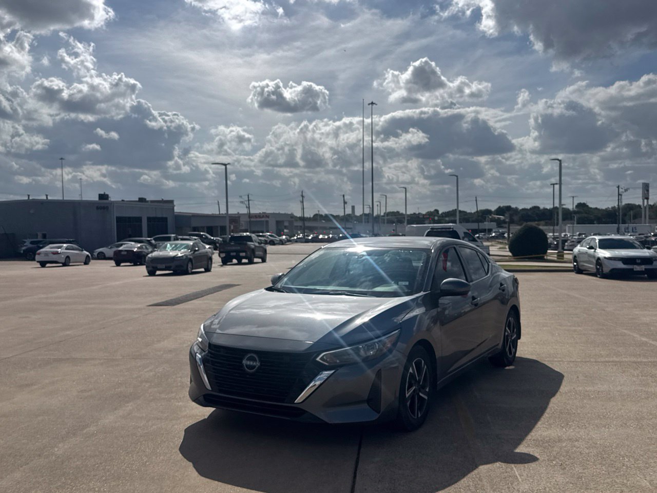 Used 2025 Nissan Sentra SV w/ Trunk Package FWD image 10