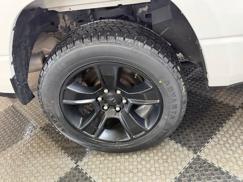 Used 2021 RAM 1500 Big Horn image 16