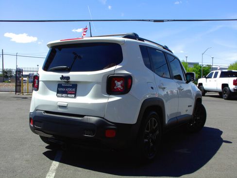 Used 2018 Jeep Renegade Altitude image 11