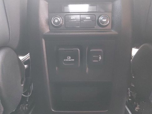 Used 2020 Chevrolet Traverse RS w/ LPO, Floor Liner Package image 16