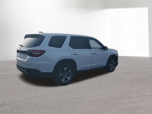 Used 2023 Honda Pilot EX-L image 9