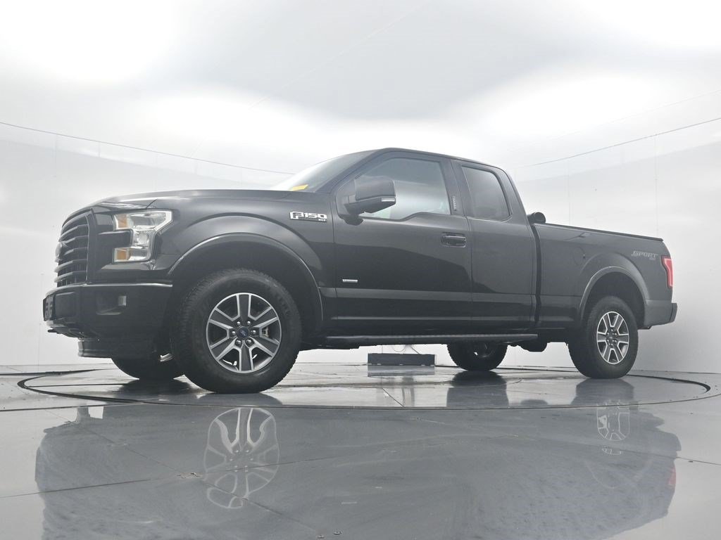 Used 2017 Ford F150 XLT w/ Equipment Group 302A Luxury AWD/4WD image 28